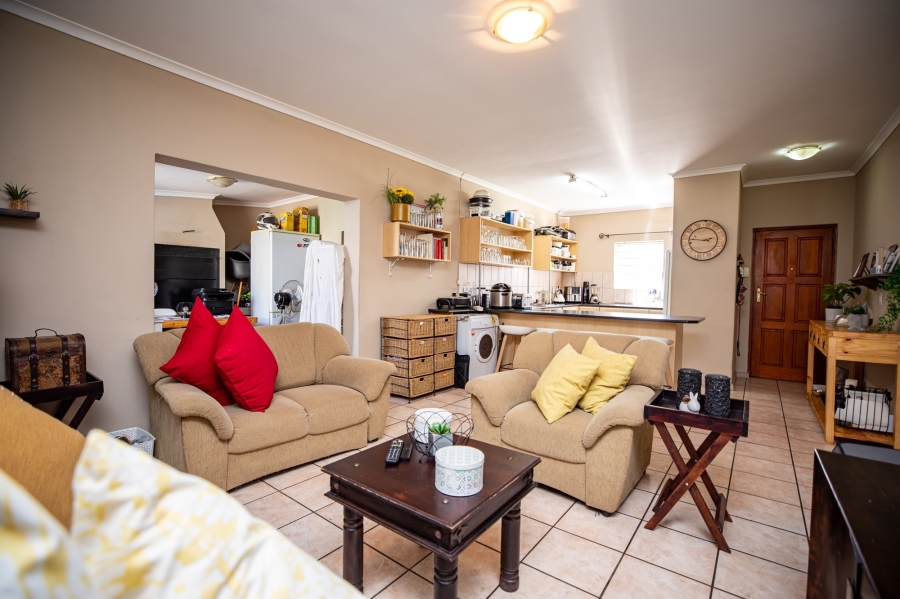 2 Bedroom Property for Sale in De Oude Spruit Western Cape